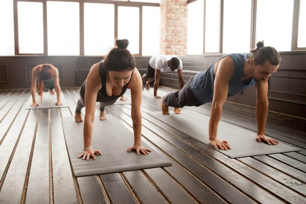 馬甲線訓練大法！6個簡單動作在家也輕鬆做得到！